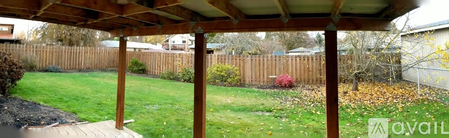 305 SE Atwood Ave 2 Beds Single Family Home for Rent - Photo gallery 2
