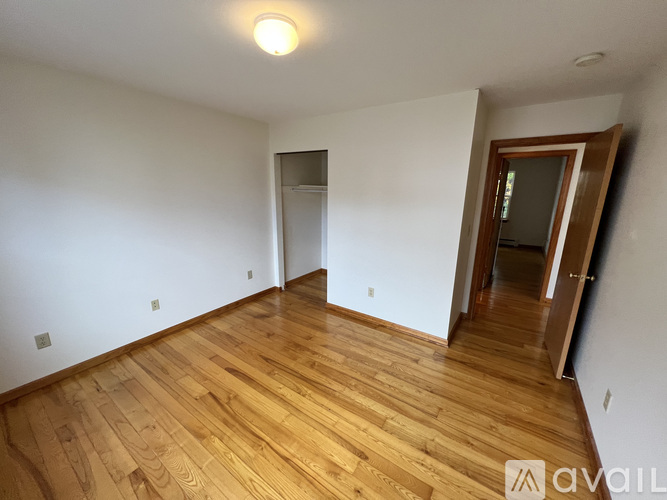 110 Sagamore Street 2 Beds Apartment for Rent - Photo gallery 2