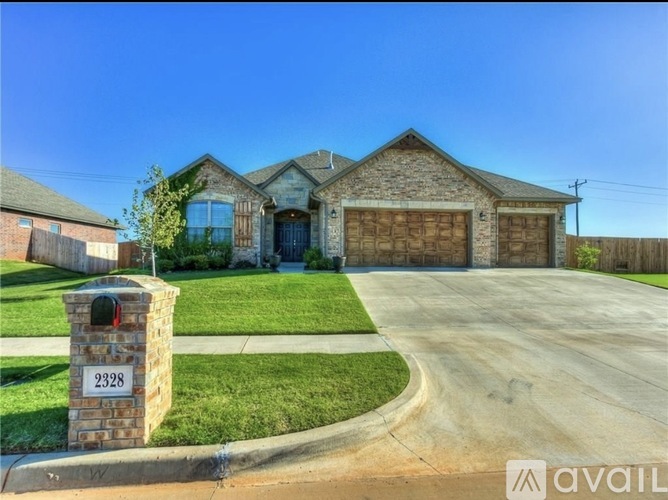 2328 Northwest 172nd Street 3 Beds Single Family Home for Rent - Photo gallery 2