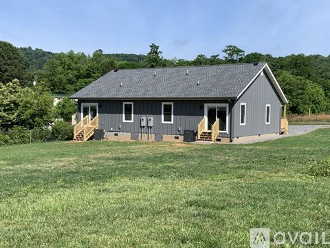 105 Leslies Home Drive 2 Beds Apartment for Rent
