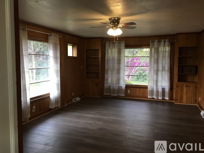 1408 S Fourth St 3 Beds Single Family Home for Rent - Photo gallery 3