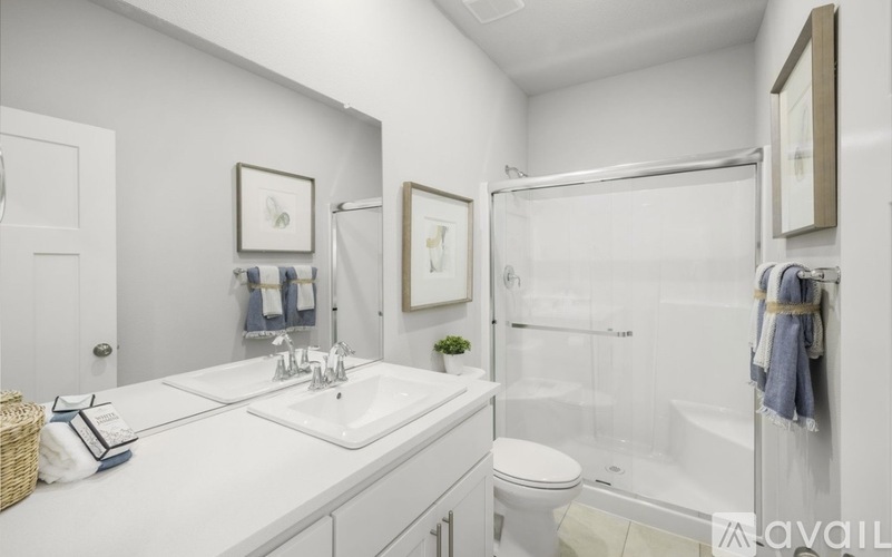 5603 Edward Court Southeast 5 Beds Single Family Home for Rent - Photo gallery 5