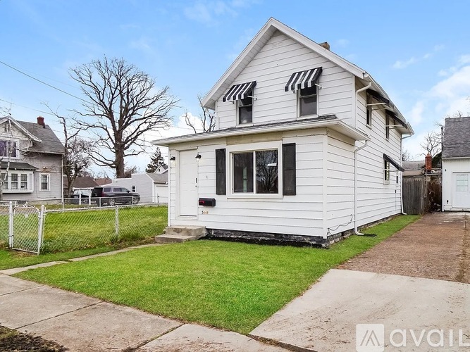 4628 N Sicily Street 3 Beds Single Family Home for Rent - Photo gallery 4