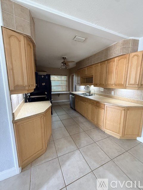 1715 Eaton Drive 3 Beds Apartment for Rent