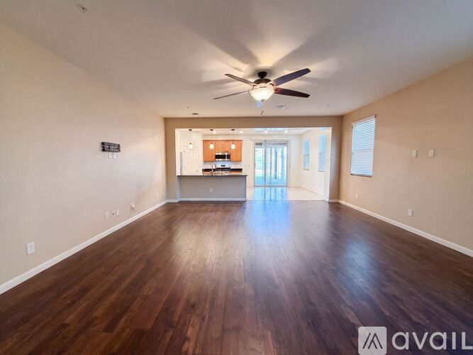 2552 N 212th Dr 4 Beds Single Family Home for Rent - Photo gallery 2