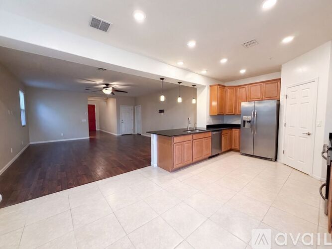 2552 N 212th Dr 4 Beds Single Family Home for Rent - Photo gallery 4