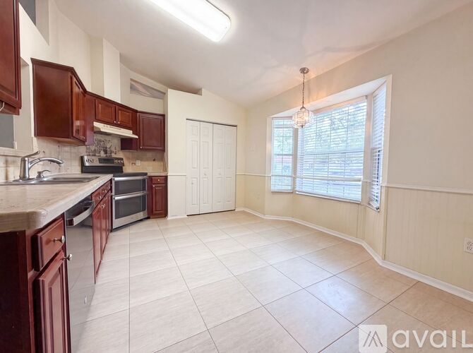 945 NW 87th Dr 4 Beds Single Family Home for Rent - Photo gallery 3