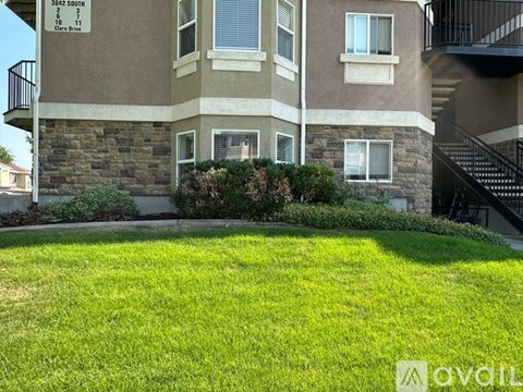 3842 South Clare Drive 3 Beds Apartment for Rent
