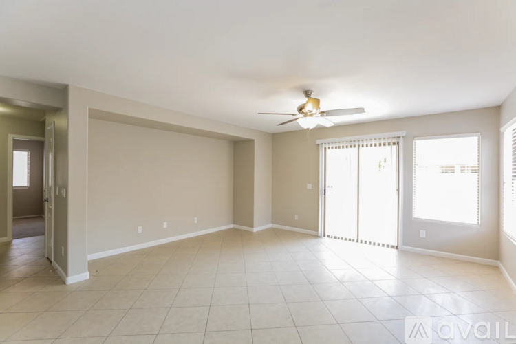 2034 S 83Rd Lane 4 Beds Single Family Home for Rent - Photo gallery 4