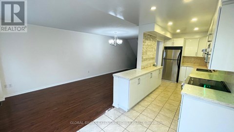 11 - 5255 PALMETTO PLACE 3 Beds Apartment for Rent