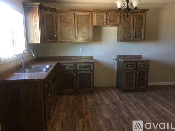 460 Bothwell Street 2 Beds Single Family Home for Rent - Photo gallery 2