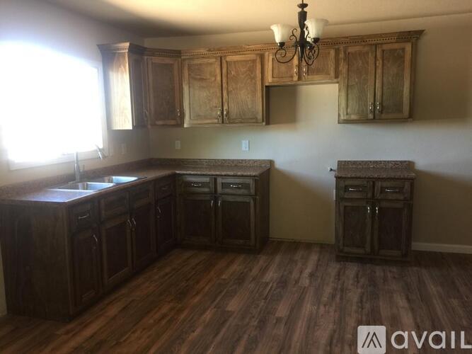 460 Bothwell Street 2 Beds Single Family Home for Rent - Photo gallery 4