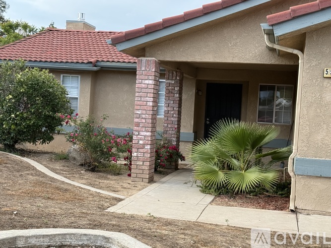5568 W Calimyrna Ave 3 Beds Single Family Home for Rent - Photo gallery 1