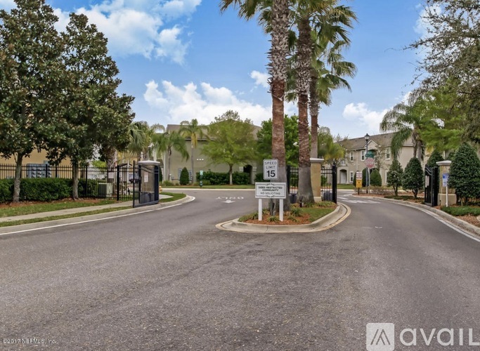 7062 Snowy Canyon Dr 3 Beds Apartment for Rent - Photo gallery 4