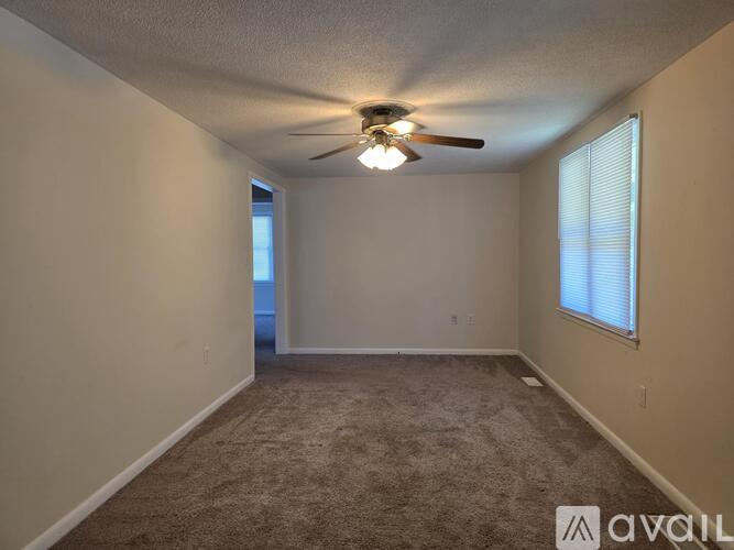 10075 NC-50 3 Beds Single Family Home for Rent - Photo gallery 2
