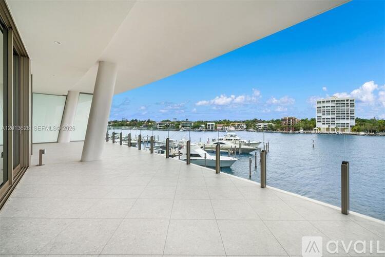 5 Grove Isle Dr 3 Beds Apartment for Rent - Photo gallery 1