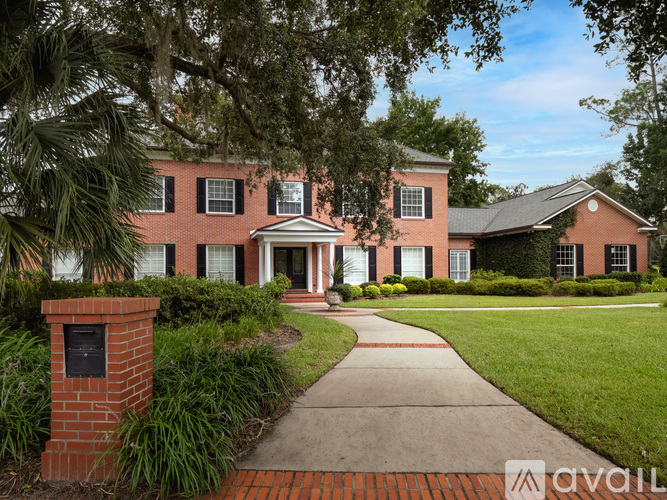 6231 SW 37th Way 5 Beds Single Family Home for Rent - Photo gallery 2