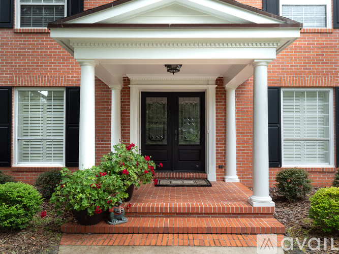 6231 SW 37th Way 5 Beds Single Family Home for Rent - Photo gallery 3
