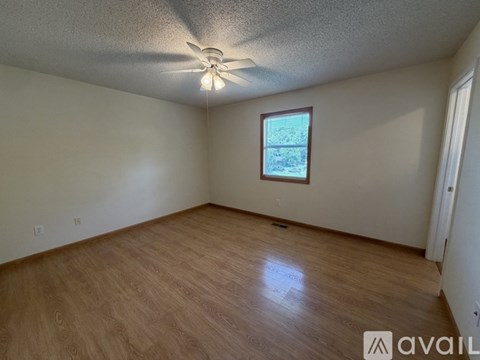 114 Fleetwood Drive 2 Beds Apartment for Rent