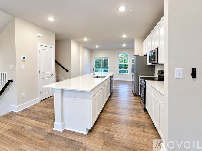 1418 Lake Geneva Drive 3 Beds Townhouse for Rent - Photo gallery 3