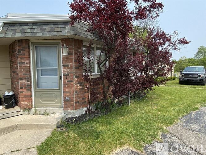 12640 Grand River 1 Apartment for Rent - Photo gallery 5
