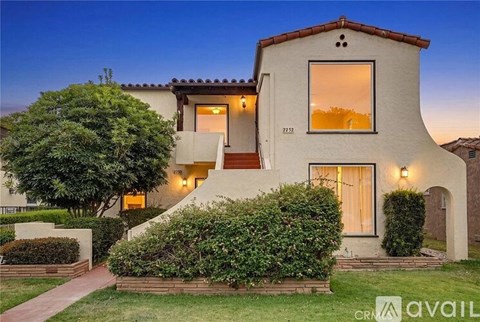 2252 Magnolia Ave 2 Beds Apartment for Rent