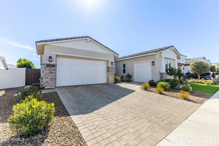 17165 West Piperton Street 3 Beds Single Family Home for Rent - Photo gallery 2