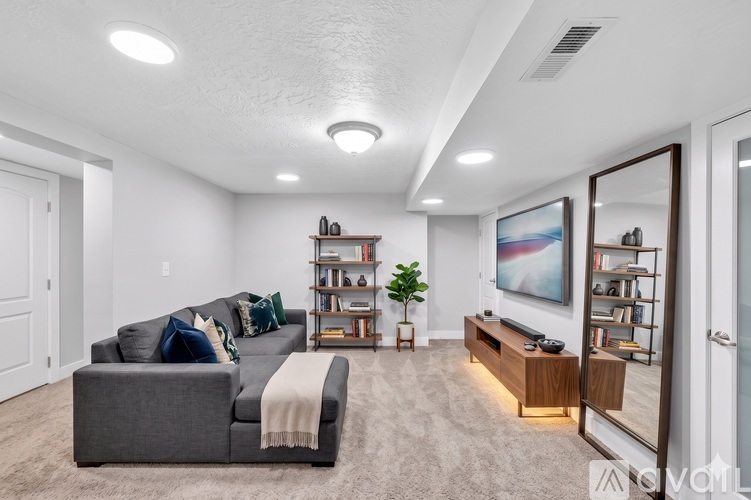 7879 Oak St 2 Beds Apartment for Rent - Photo gallery 5