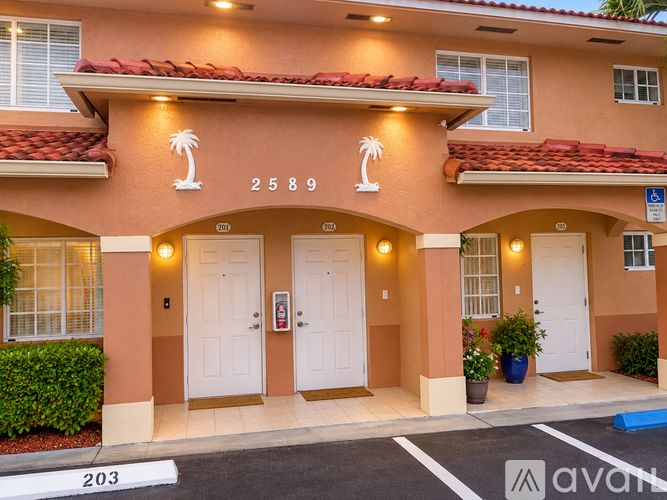 The image shows a building with the number 2589 on it.