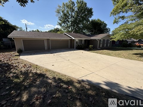 936 Waverly Rd 3 Beds Apartment for Rent