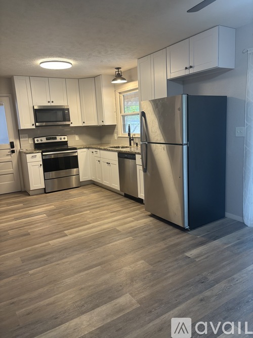 936 Waverly Rd 3 Beds Single Family Home for Rent - Photo gallery 5
