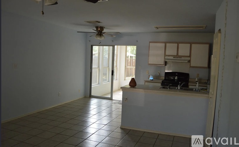 10639 Marshitahs Way 3 Beds Single Family Home for Rent - Photo gallery 2