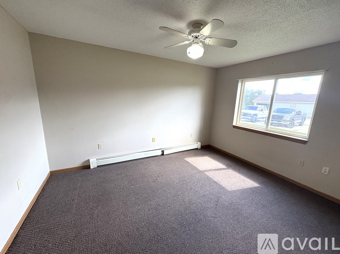 410 13th Ave NW 1 Apartment for Rent - Photo gallery 4