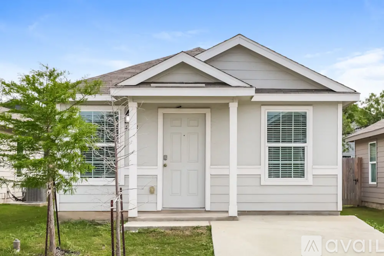 4222 Southton Lk 3 Beds Single Family Home for Rent - Photo gallery 1