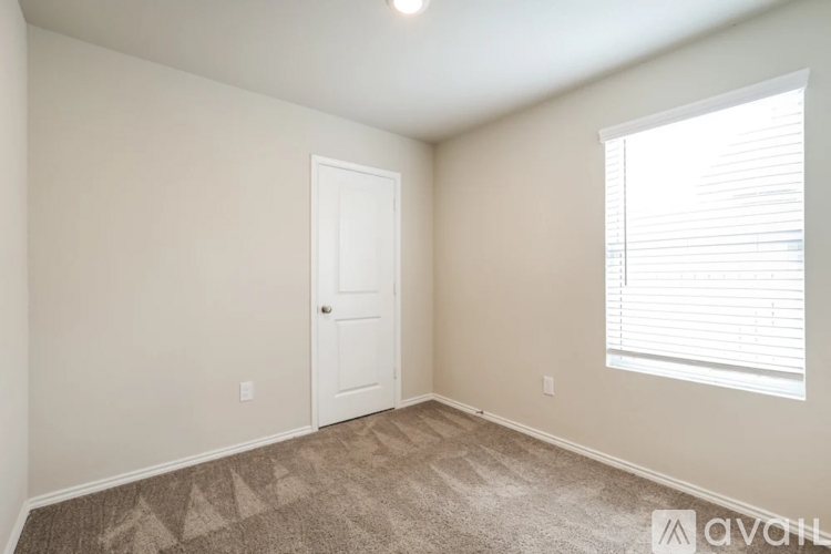 4222 Southton Lk 3 Beds Single Family Home for Rent - Photo gallery 2