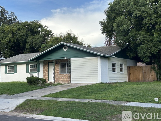 121 Burns Avenue 3 Beds Single Family Home for Rent - Photo gallery 1