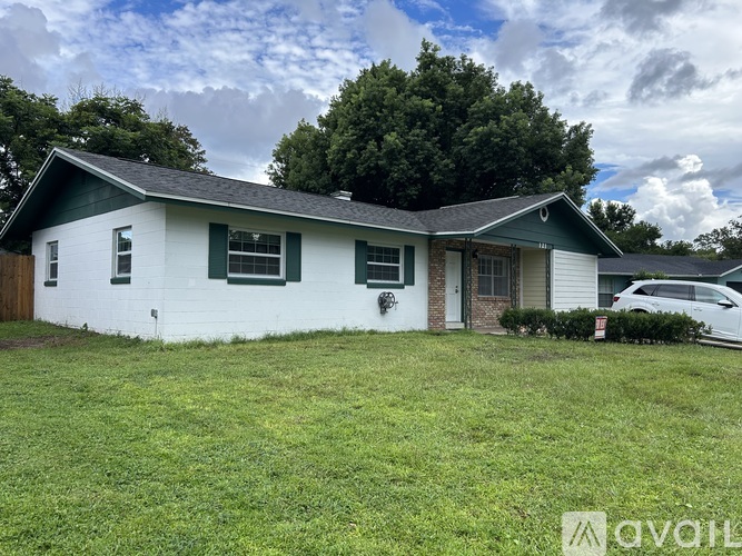 121 Burns Avenue 3 Beds Single Family Home for Rent - Photo gallery 3