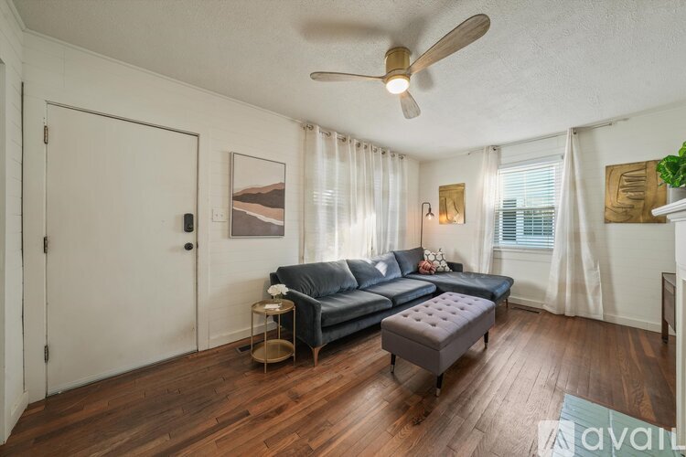 1932 Fairwood Ave 2 Beds Single Family Home for Rent - Photo gallery 5
