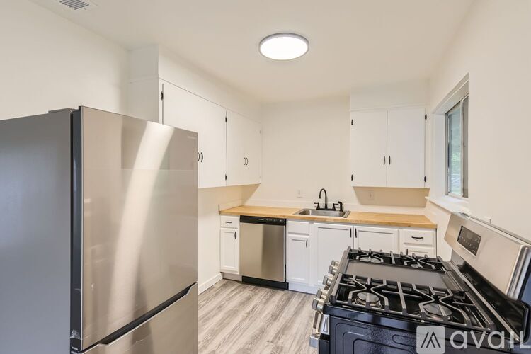 901 Garden Villa Ct 3 Beds Single Family Home for Rent - Photo gallery 5
