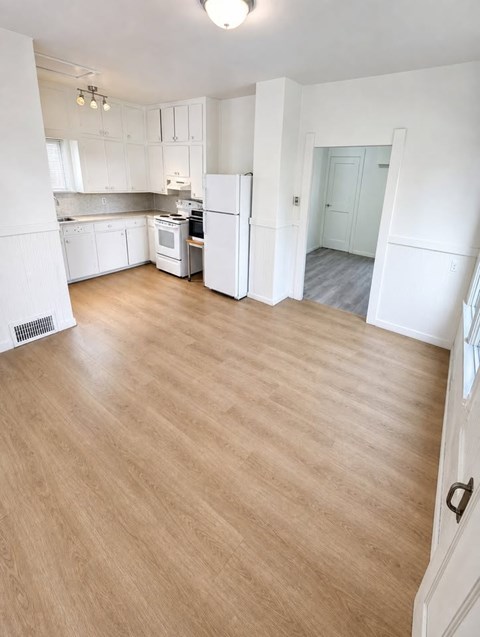 317 Marmont Street 2 Beds Apartment for Rent