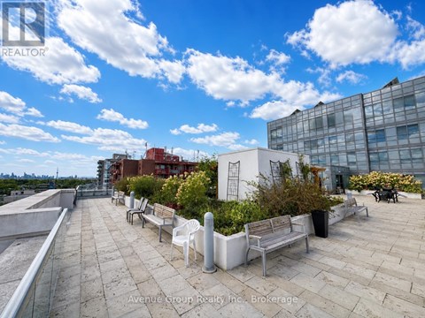 527 - 35 SARANAC BOULEVARD 3 Beds Apartment for Rent