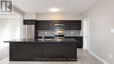 908 ROBERT FERRIE DRIVE 3 Beds Apartment for Rent