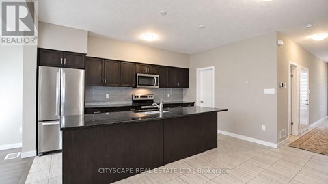 908 ROBERT FERRIE DRIVE 3 Beds Apartment for Rent