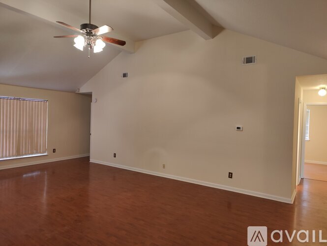 548 Woodstone Road 4 Beds Single Family Home for Rent - Photo gallery 3
