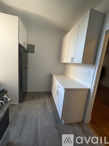 3240 Henry Hudson Pkwy 3 Beds Apartment for Rent - Photo gallery 3