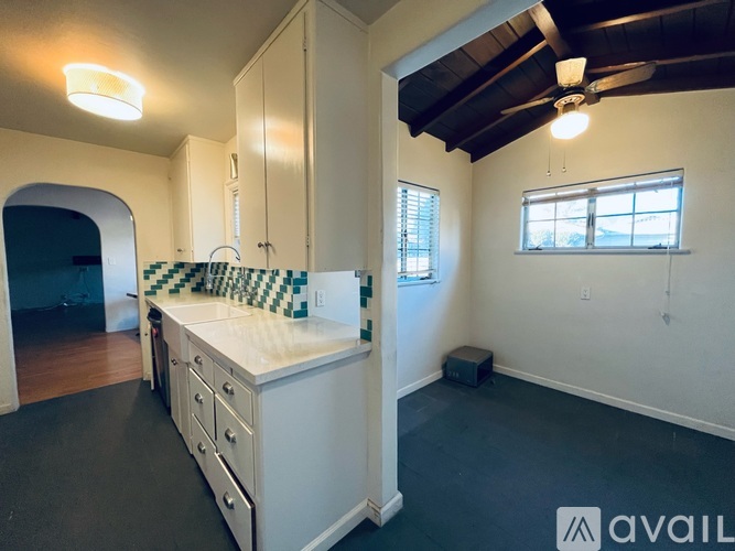 5958 North Walnut Grove Avenue 2 Beds Single Family Home for Rent - Photo gallery 5