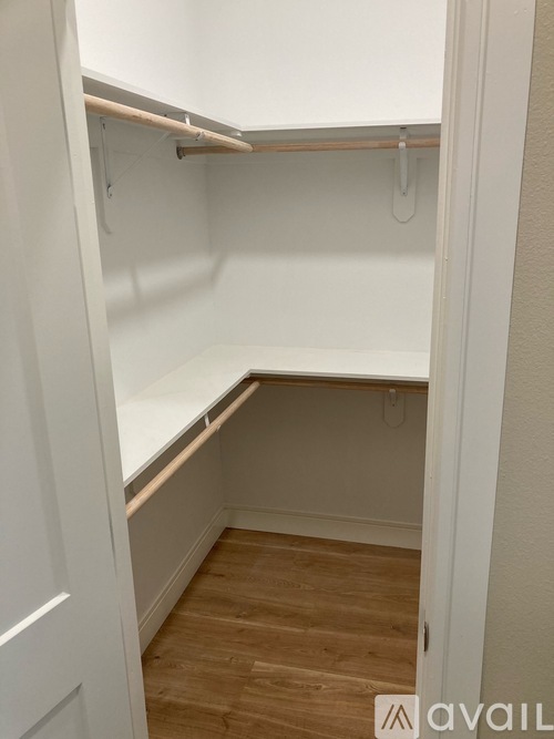 304 8th St 3 Beds Condo for Rent - Photo gallery 5