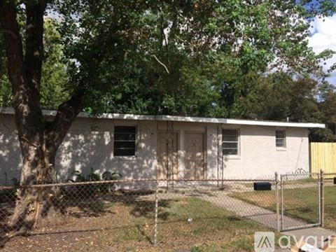 39 Oak Ave 2 Beds Apartment for Rent