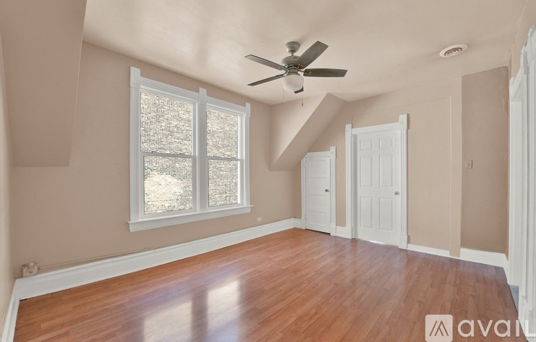 3728 W McLean Ave 3 Beds Apartment for Rent - Photo gallery 4