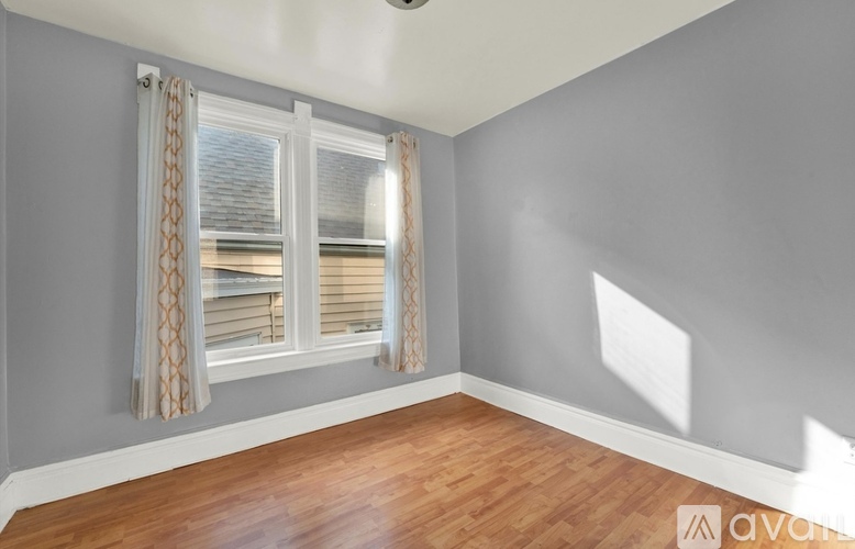 3728 W McLean Ave 3 Beds Apartment for Rent - Photo gallery 5